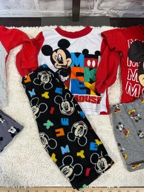 Disney Red  Mickey Mouse sets 12m